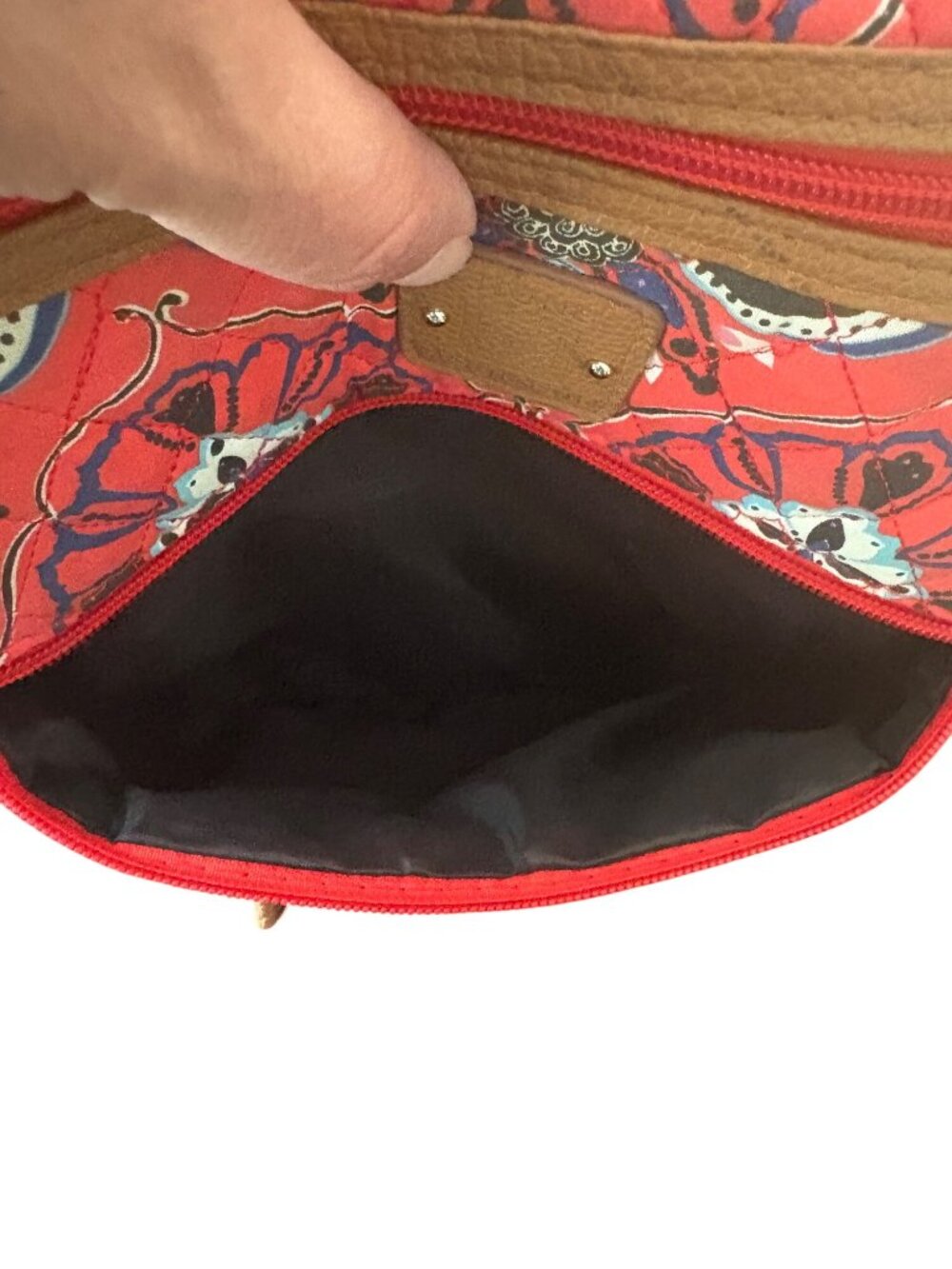 Stone Mountain Red Floral Boho Crossbody Bag W/ Multiple Zippered Pockets - Picture 6 of 13